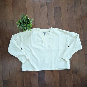 AERIE NEUTRAL BUTTON CROP SWEATSHIRT